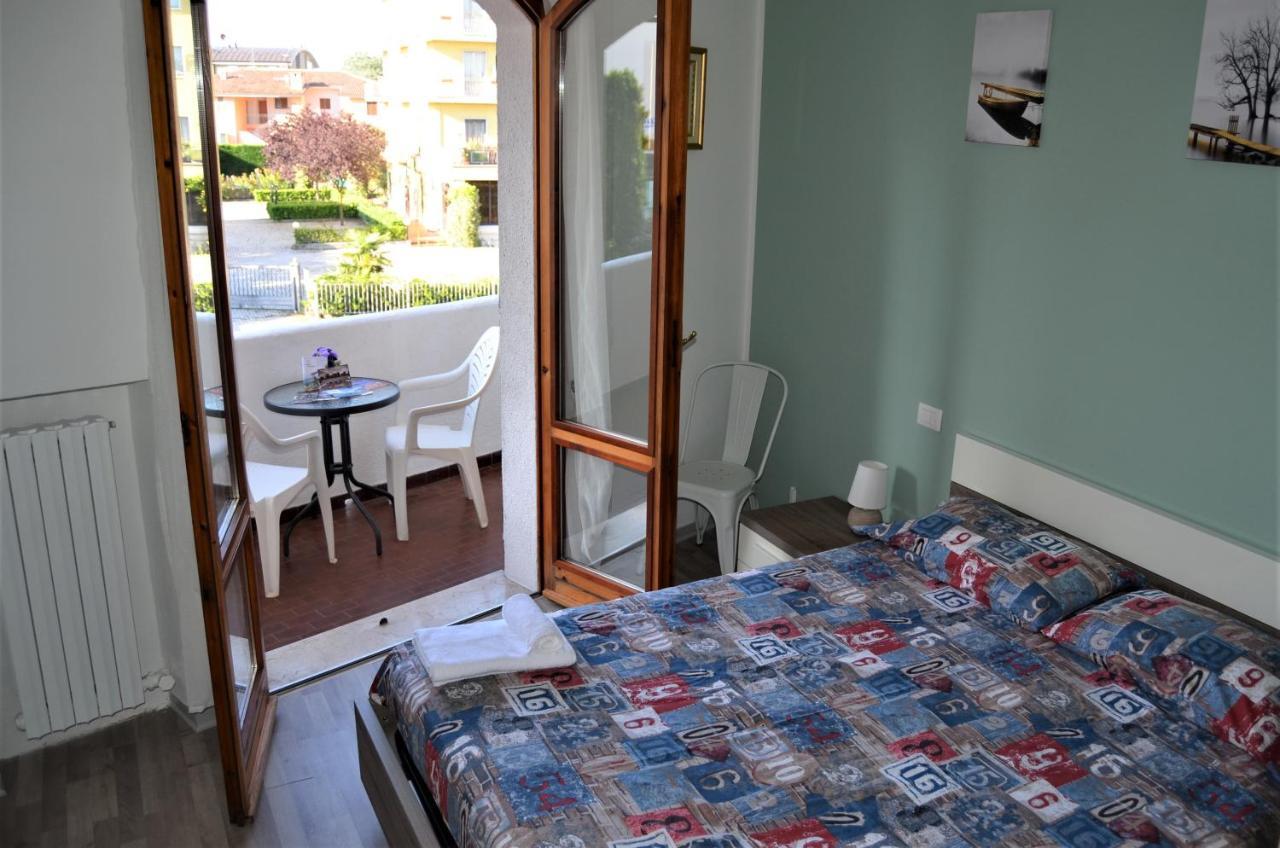 Mattia'S House On Garda Lake بسكييرا ديل غاردا المظهر الخارجي الصورة
