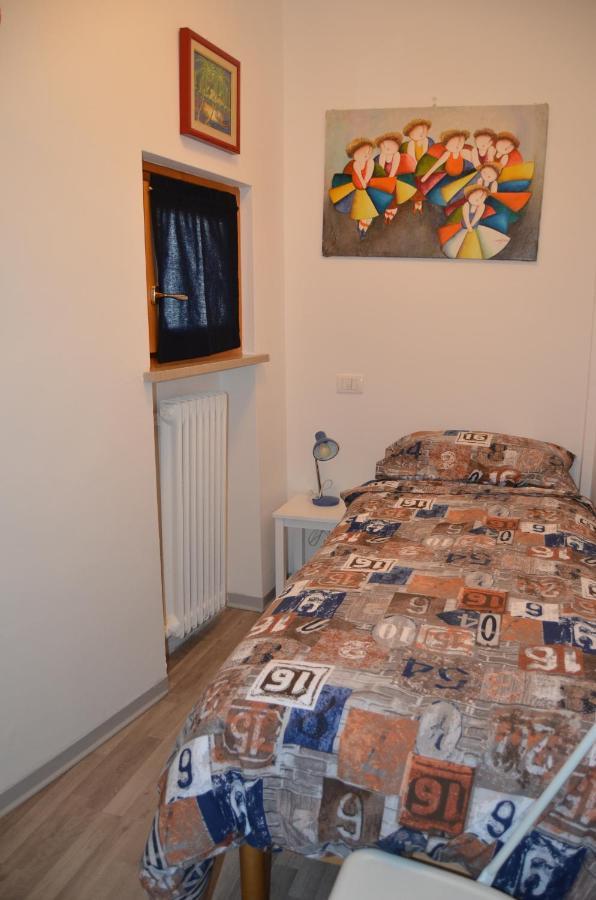 Mattia'S House On Garda Lake بسكييرا ديل غاردا المظهر الخارجي الصورة
