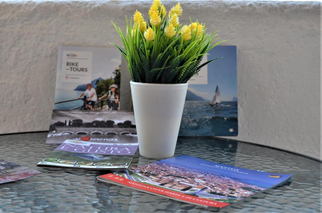 Mattia'S House On Garda Lake بسكييرا ديل غاردا المظهر الخارجي الصورة